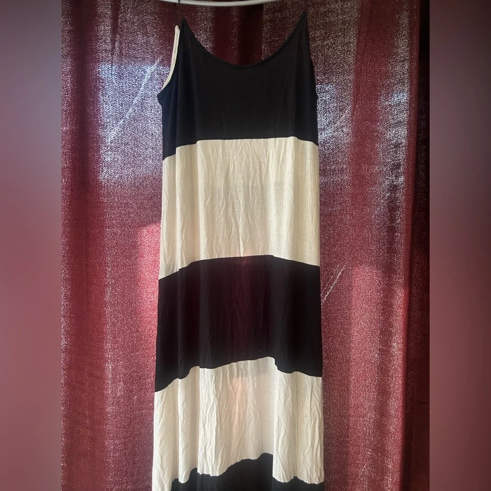 Armani Exchange Black and Cream Sleeveless Maxi Sundress - Picture 2 of 4